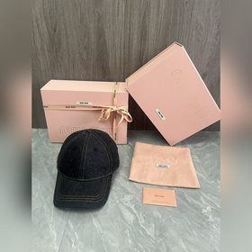 Новая бейсболка MIUMIU Эта джинсовая б