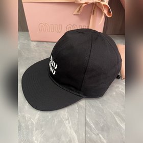 MiUMIU Новая бейсболка Дизайн без кост