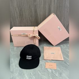 MiUMIU Новая бейсболка Дизайн без кост