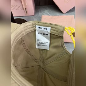 MiUMIU Новая бейсболка Без костяного к