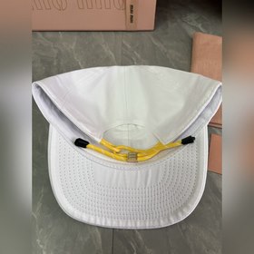 MiUMIU Новая бейсболка Дизайн без кост