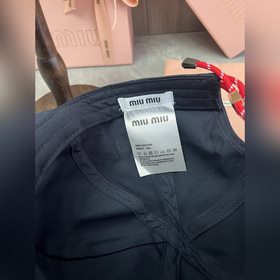 MiUMIU Новая бейсболка Дизайн без кост
