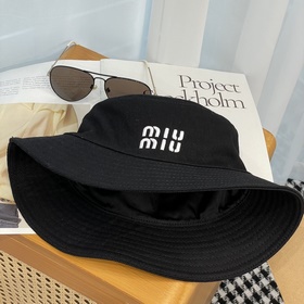 Вышитая рыбацкая шляпа Miu Унисекс-м