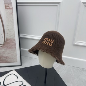Miumiu  Новинка Шляпа-котел с бахр