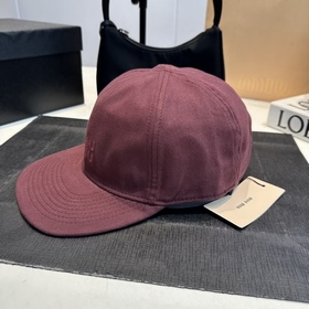 Эксклюзивная бейсболка Miu Boutique с 