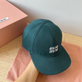 MiuMiu Высококачественная бейсболка из