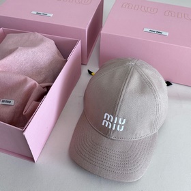 MiuMiu Высококачественная бейсболка из
