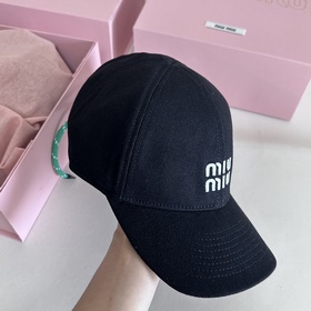 MiuMiu Высококачественная бейсболка из
