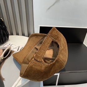 Кепка Miu Limited Edition из вельвета,