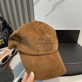 Кепка Miu Limited Edition из вельвета,
