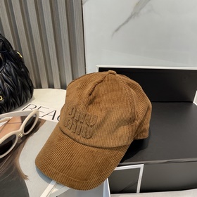 Кепка Miu Limited Edition из вельвета,