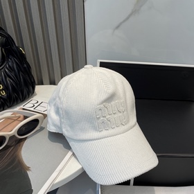 Кепка Miu Limited Edition из вельвета,