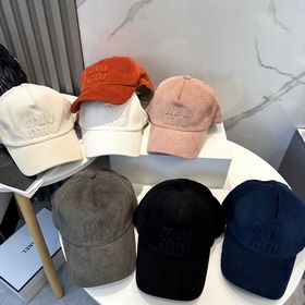 Кепка Miu Limited Edition из вельвета,