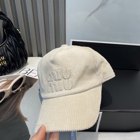 Кепка Miu Limited Edition из вельвета,