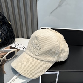 Кепка Miu Limited Edition из вельвета,