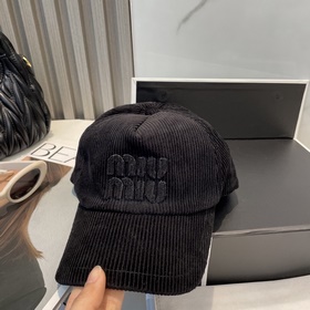 Кепка Miu Limited Edition из вельвета,