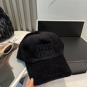 Кепка Miu Limited Edition из вельвета,