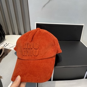 Кепка Miu Limited Edition из вельвета,