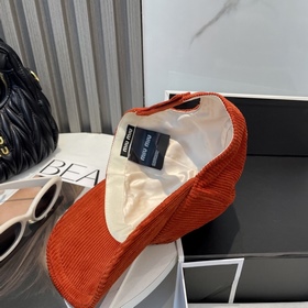 Кепка Miu Limited Edition из вельвета,