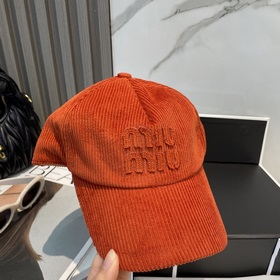 Кепка Miu Limited Edition из вельвета,