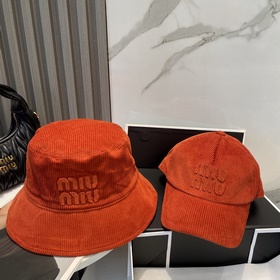 Кепка Miu Limited Edition из вельвета,
