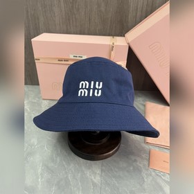Оригинальная рыбацкая шляпа MIUMIU цве