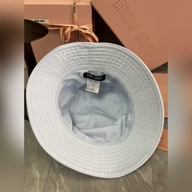 Оригинальная рыбацкая шляпа MIUMIU цве