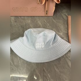 Оригинальная рыбацкая шляпа MIUMIU цве