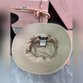Оригинальная рыбацкая шляпа MIUMIU цве