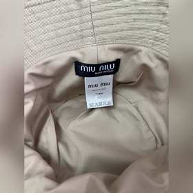 Оригинальная рыбацкая шляпа MIUMIU цве