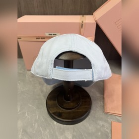 Аутентичная бейсболка MIUMIU цвета мак