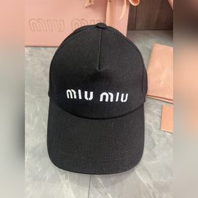 Аутентичная бейсболка MIUMIU цвета мак
