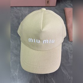 Аутентичная бейсболка MIUMIU цвета мак
