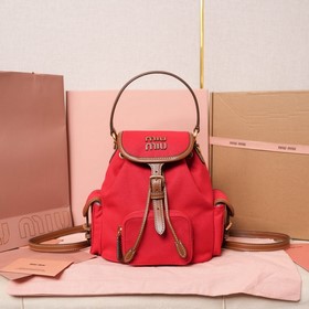 MIUMIU Новинка Рюкзак в академическом