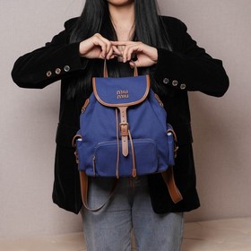 Доставка рюкзака MIUMIU Новинка： рюк