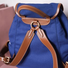 Доставка рюкзака MIUMIU Новинка： рюк