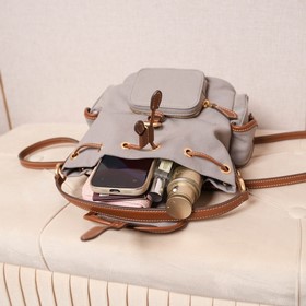 Доставка рюкзака MIUMIU Новинка： рюк