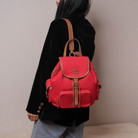 Доставка рюкзака MIUMIU Новинка： рюк