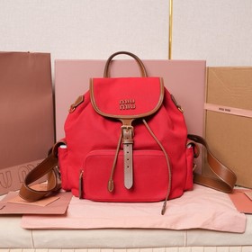 Доставка рюкзака MIUMIU Новинка： рюк