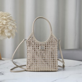 5BA281 Diamond Clutch Эта сумка укра