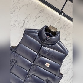 Пуховая куртка Moncler Premium Edition