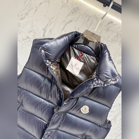 Пуховая куртка Moncler Premium Edition
