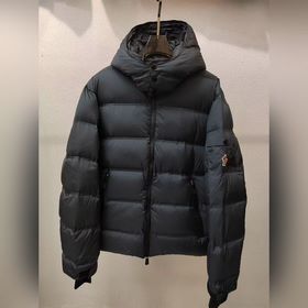 Лыжная куртка марки M, высококачествен
