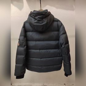 Лыжная куртка марки M, высококачествен