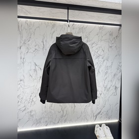 Представляем пуховую куртку Moncler 20