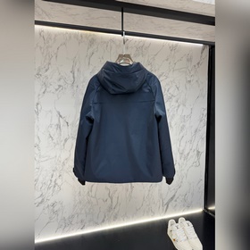 Представляем пуховую куртку Moncler 20