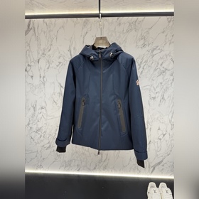 Представляем пуховую куртку Moncler 20