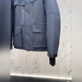 Представляем новую куртку Moncler Down