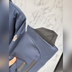 Представляем новую куртку Moncler Down