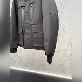 Представляем пуховую куртку Moncler 20